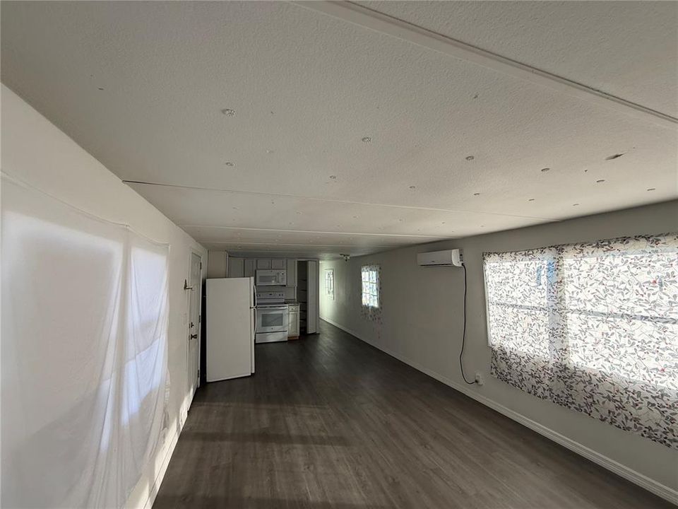 На продажу: $105,000 (2 спален, 1 ванн, 720 Квадратных фут)