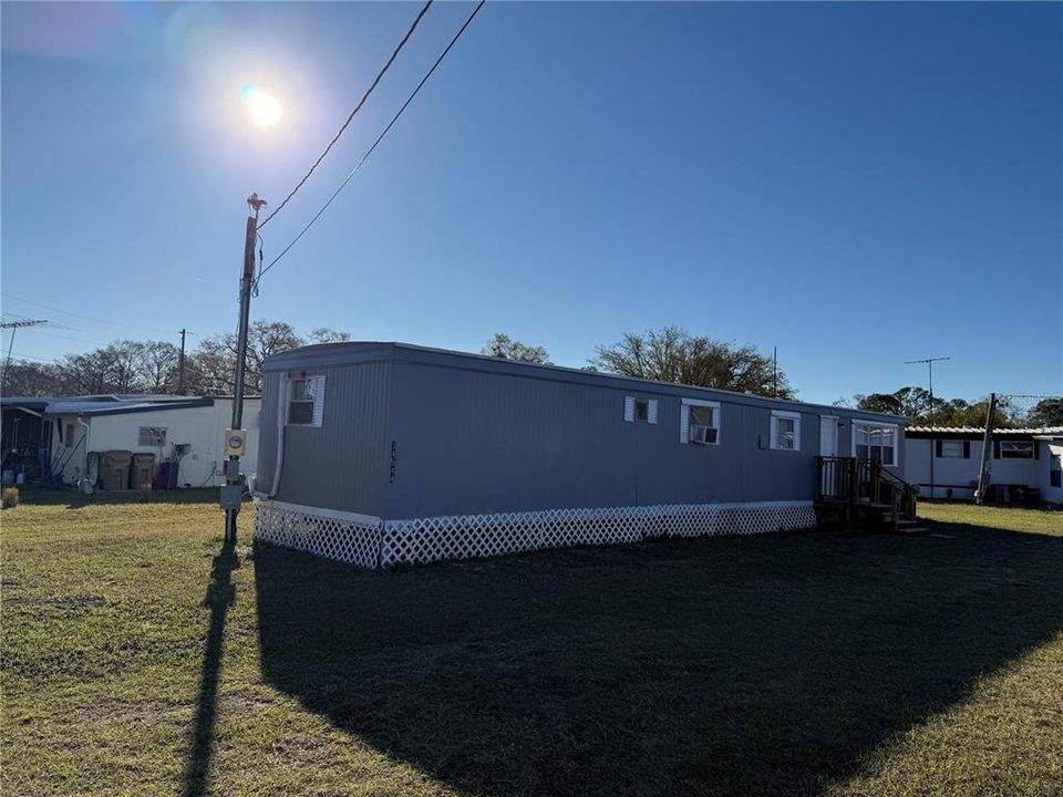 На продажу: $105,000 (2 спален, 1 ванн, 720 Квадратных фут)