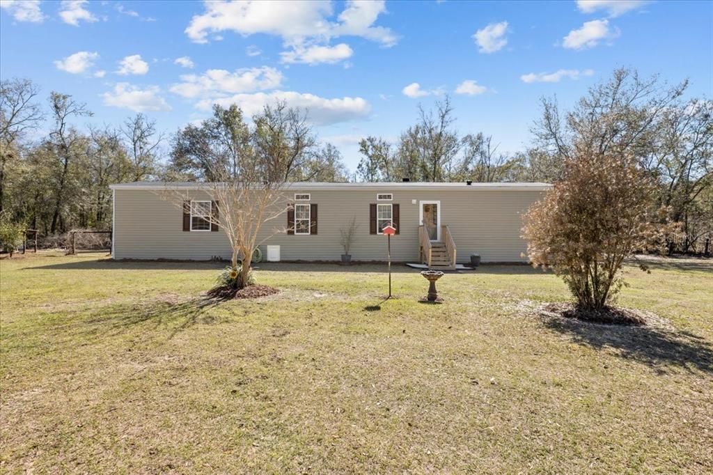 For Sale: $524,900 (5 beds, 4 baths, 2104 Square Feet)