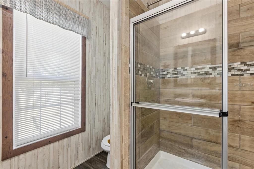 For Sale: $524,900 (5 beds, 4 baths, 2104 Square Feet)