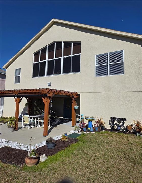 En Venta: $599,000 (3 camas, 2 baños, 1599 Pies cuadrados)
