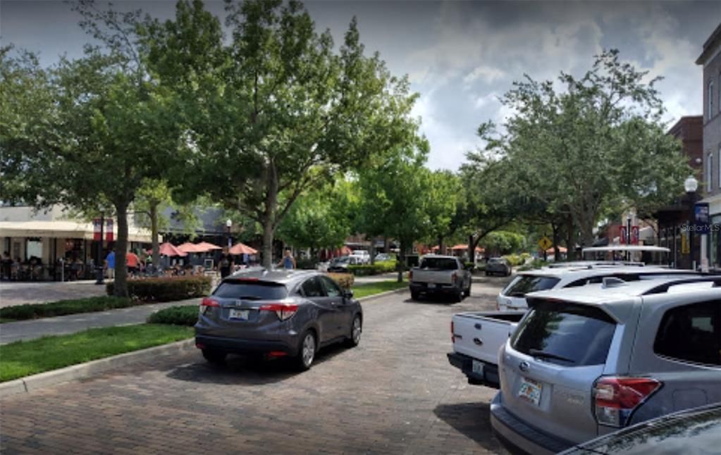 Active With Contract: $1,550 (1 beds, 1 baths, 942 Square Feet)