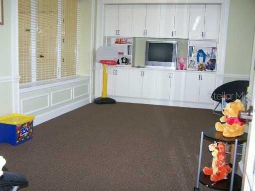 Active With Contract: $1,550 (1 beds, 1 baths, 942 Square Feet)
