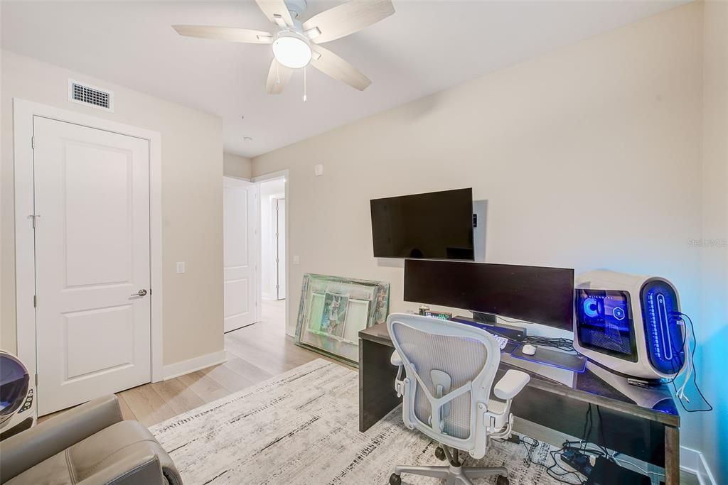 En Venta: $1,290,000 (3 camas, 3 baños, 1978 Pies cuadrados)