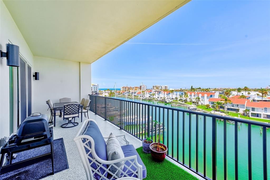 En Venta: $1,290,000 (3 camas, 3 baños, 1978 Pies cuadrados)