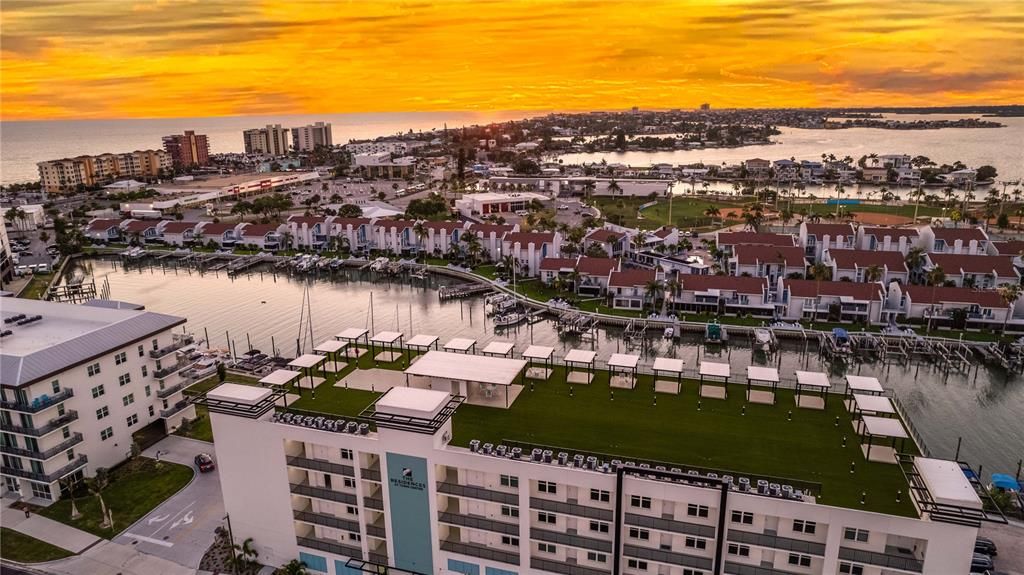 En Venta: $1,290,000 (3 camas, 3 baños, 1978 Pies cuadrados)