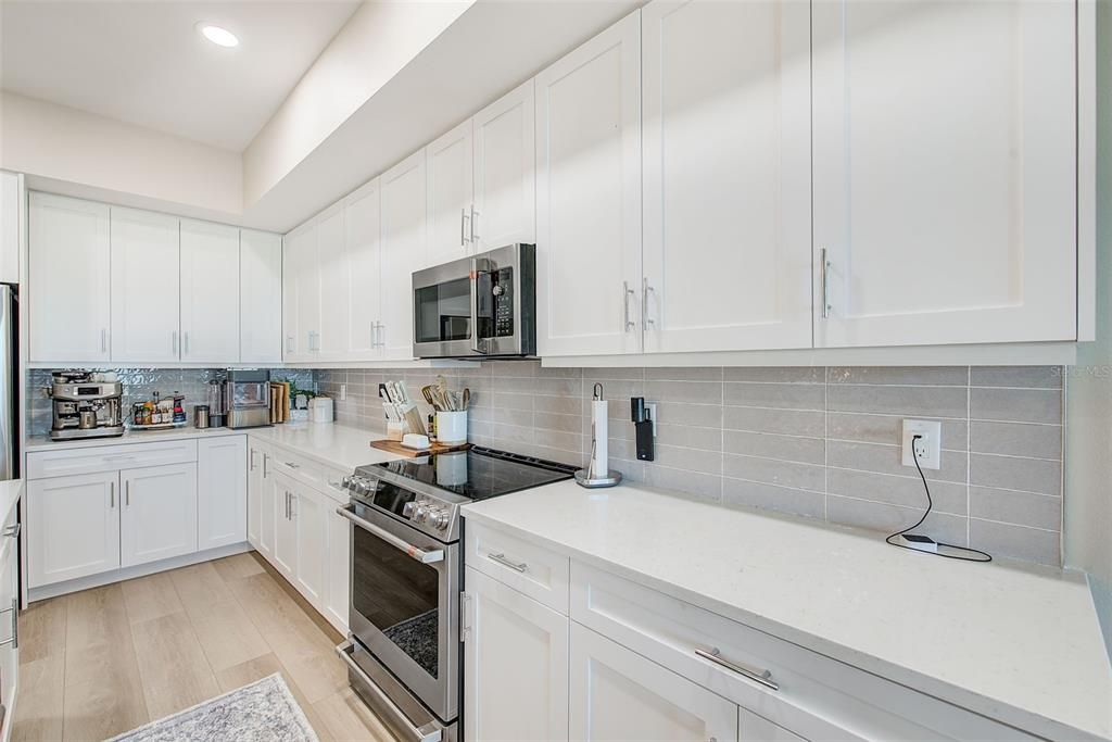 En Venta: $1,290,000 (3 camas, 3 baños, 1978 Pies cuadrados)