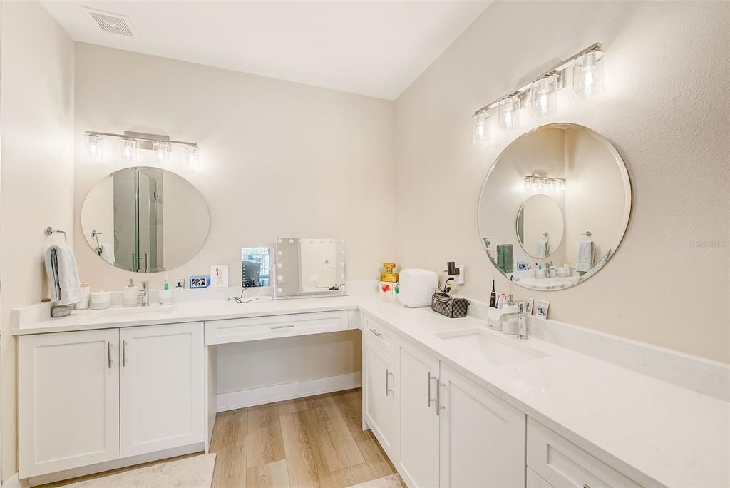 En Venta: $1,290,000 (3 camas, 3 baños, 1978 Pies cuadrados)