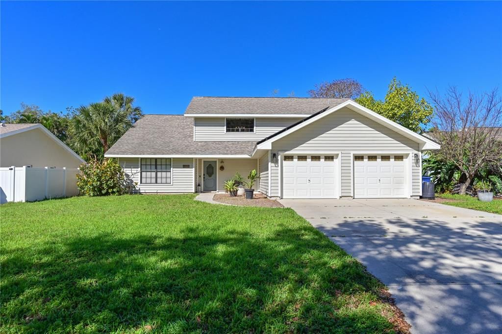 Activo con contrato: $549,000 (3 camas, 2 baños, 2412 Pies cuadrados)
