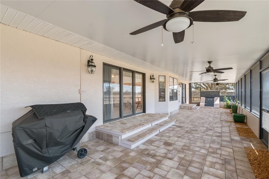 For Sale: $2,400,000 (3 beds, 2 baths, 2410 Square Feet)