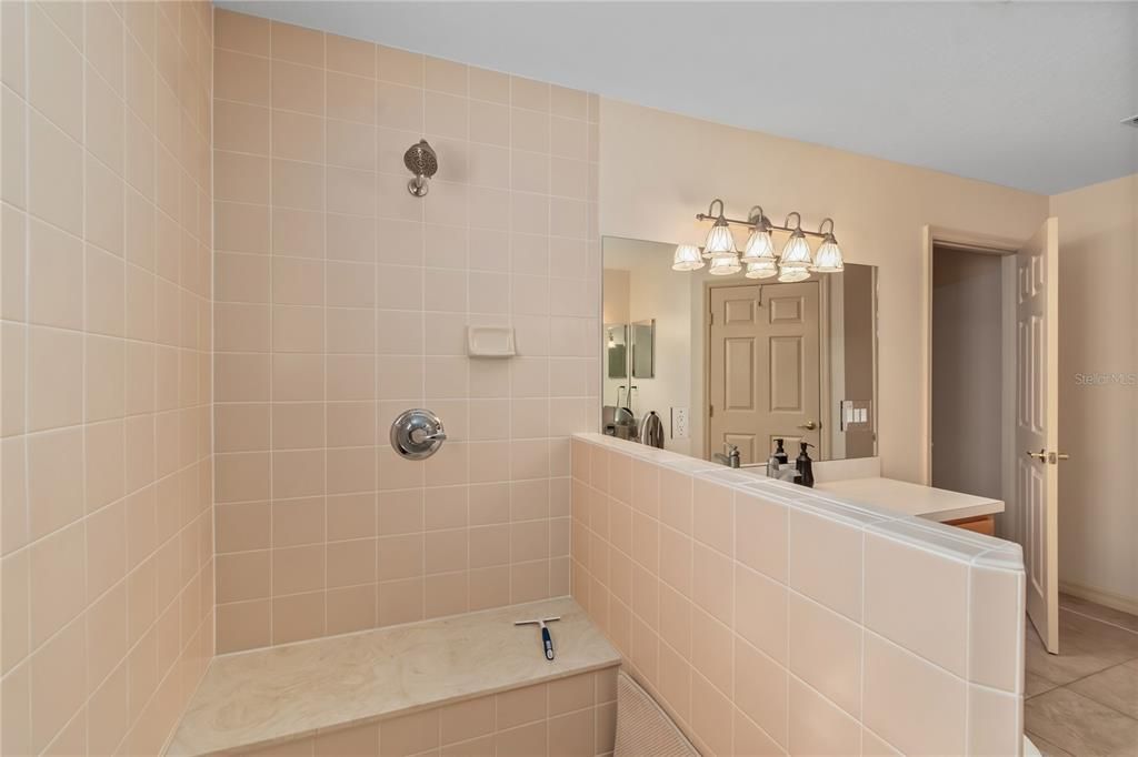 For Sale: $2,400,000 (3 beds, 2 baths, 2410 Square Feet)