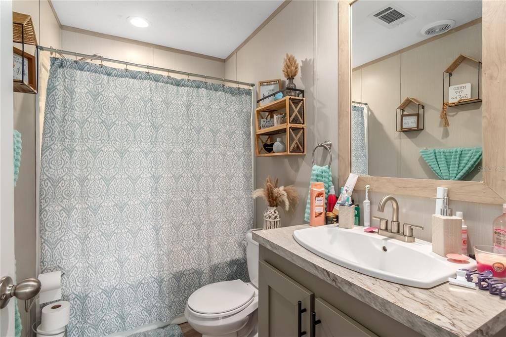 For Sale: $2,400,000 (3 beds, 2 baths, 2410 Square Feet)