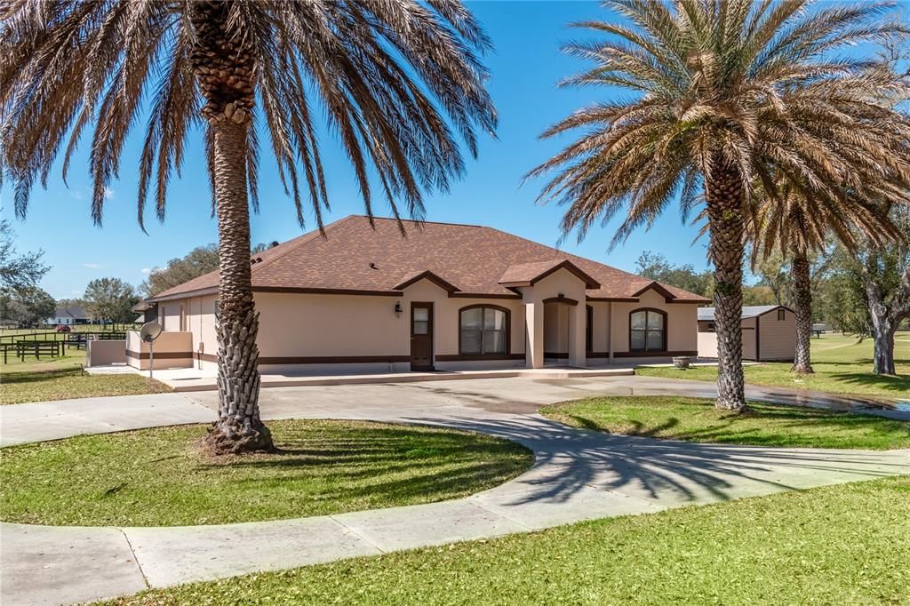 For Sale: $2,400,000 (3 beds, 2 baths, 2410 Square Feet)