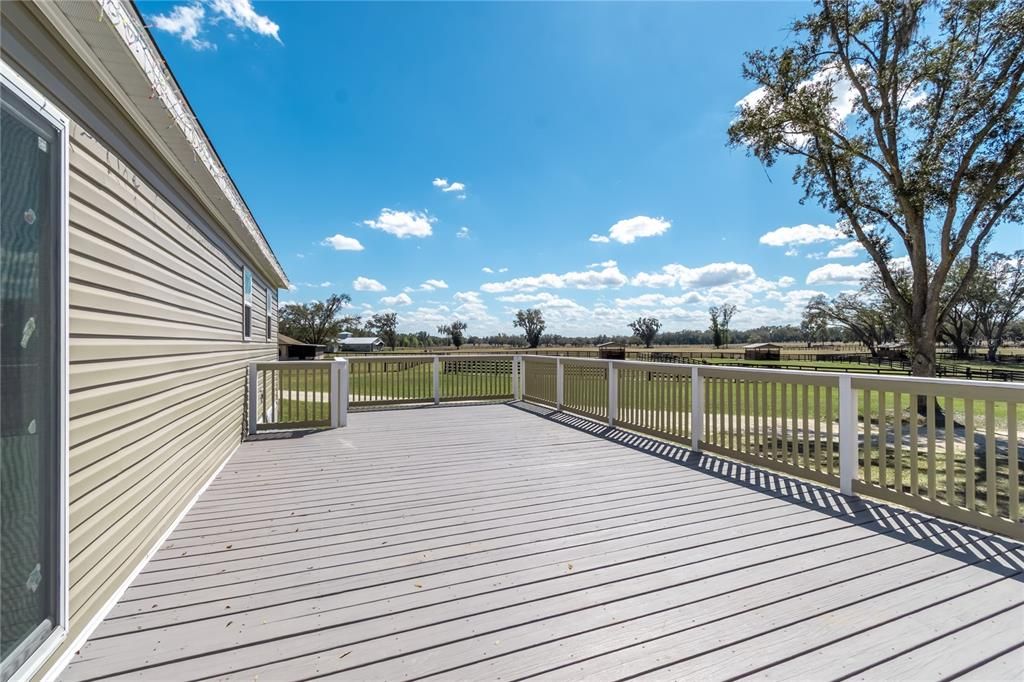 For Sale: $2,400,000 (3 beds, 2 baths, 2410 Square Feet)