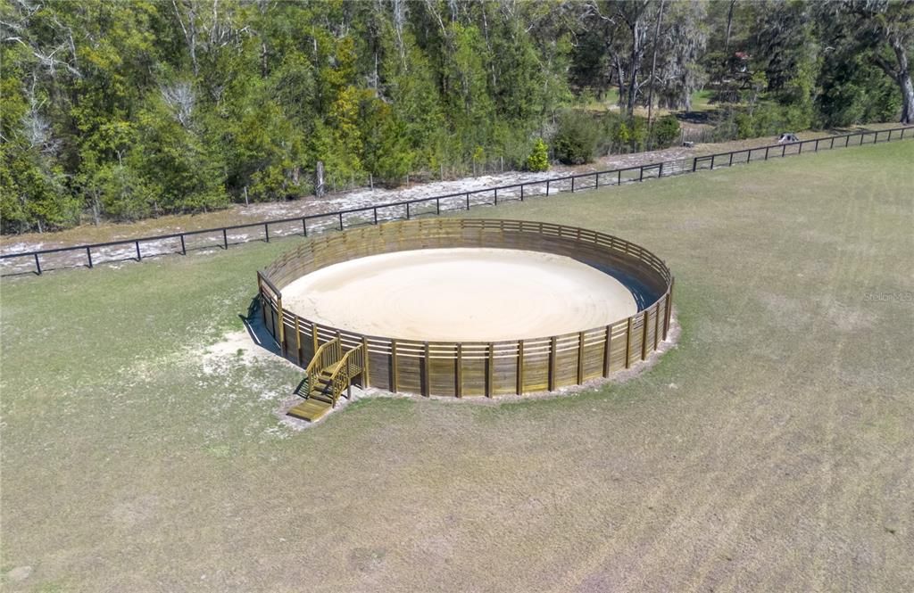 For Sale: $2,400,000 (3 beds, 2 baths, 2410 Square Feet)