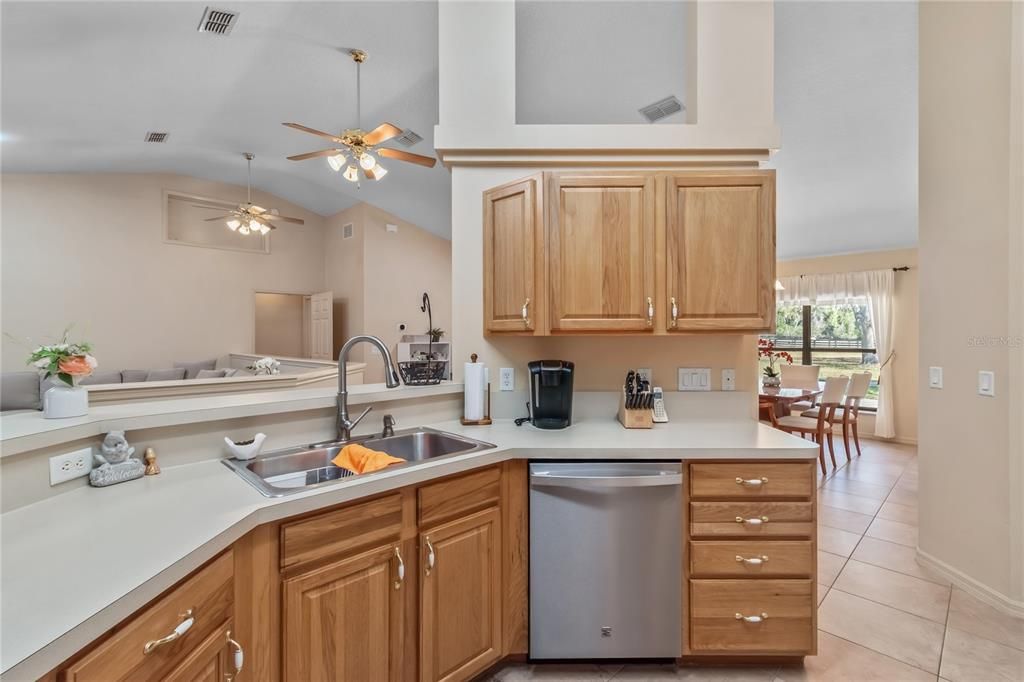 For Sale: $2,400,000 (3 beds, 2 baths, 2410 Square Feet)