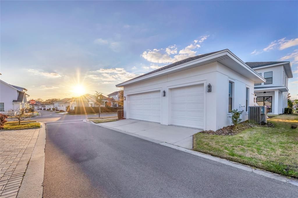 For Sale: $1,249,000 (4 beds, 2 baths, 2710 Square Feet)