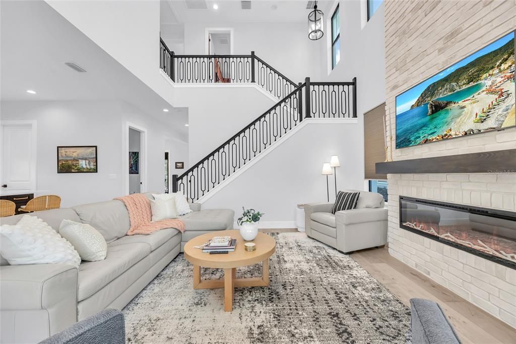 For Sale: $1,249,000 (4 beds, 2 baths, 2710 Square Feet)