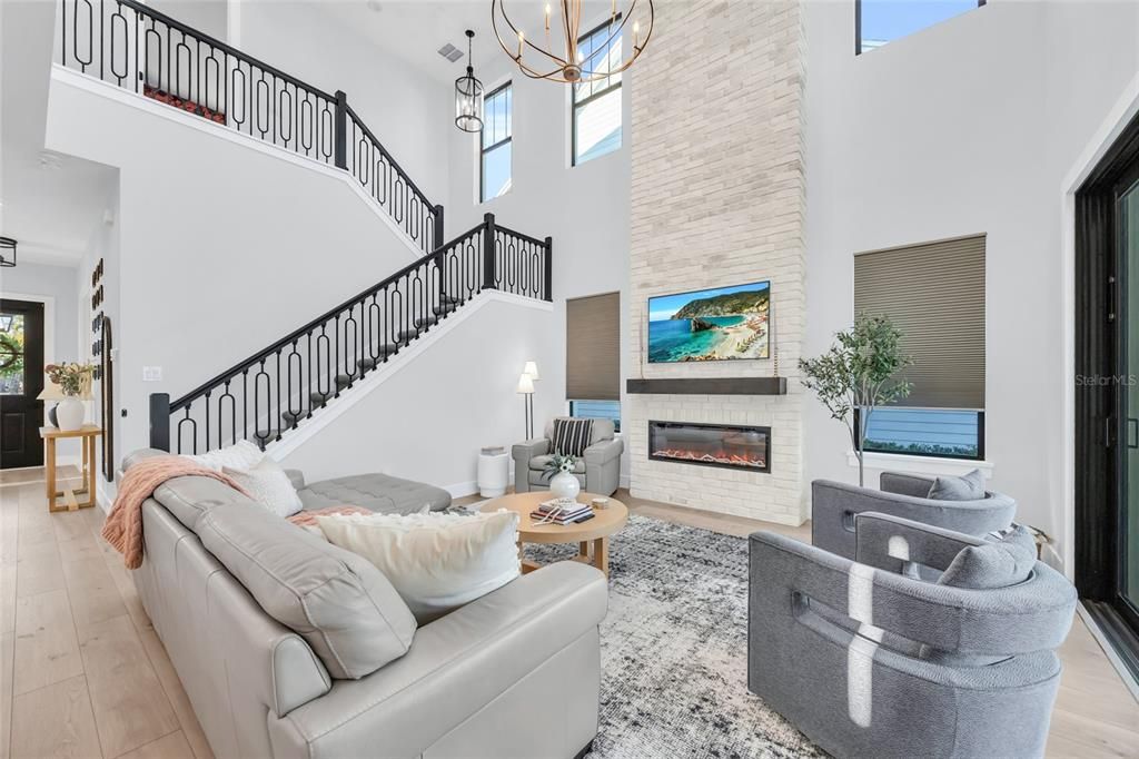 For Sale: $1,249,000 (4 beds, 2 baths, 2710 Square Feet)
