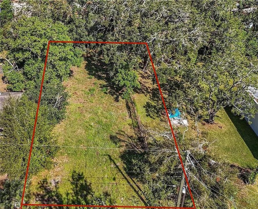 На продажу: $94,000 (0.24 acres)
