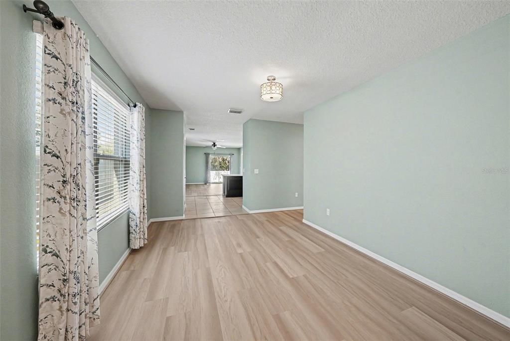 En Renta: $1,995 (3 camas, 2 baños, 1521 Pies cuadrados)