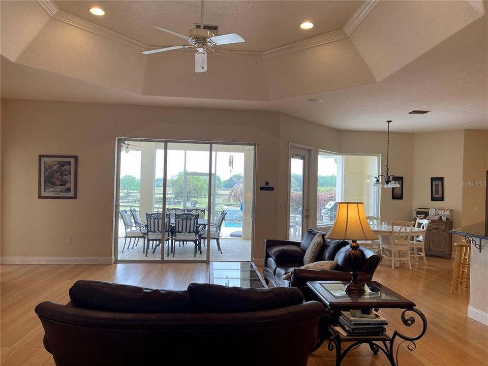 For Sale: $2,050,000 (3 beds, 2 baths, 2448 Square Feet)