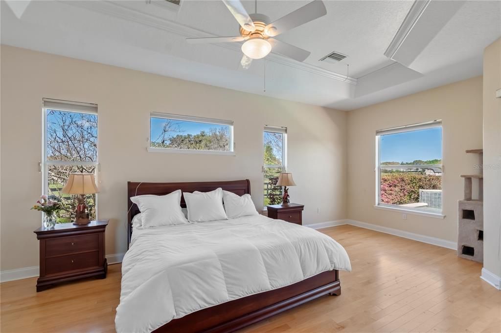 For Sale: $2,050,000 (3 beds, 2 baths, 2448 Square Feet)