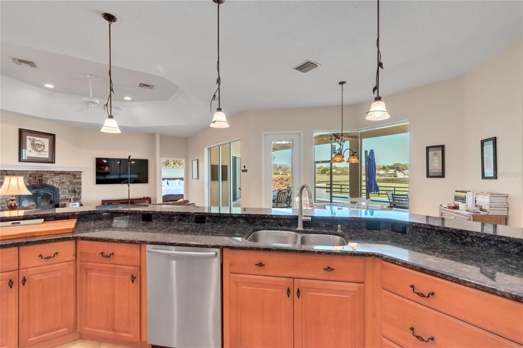 For Sale: $2,050,000 (3 beds, 2 baths, 2448 Square Feet)