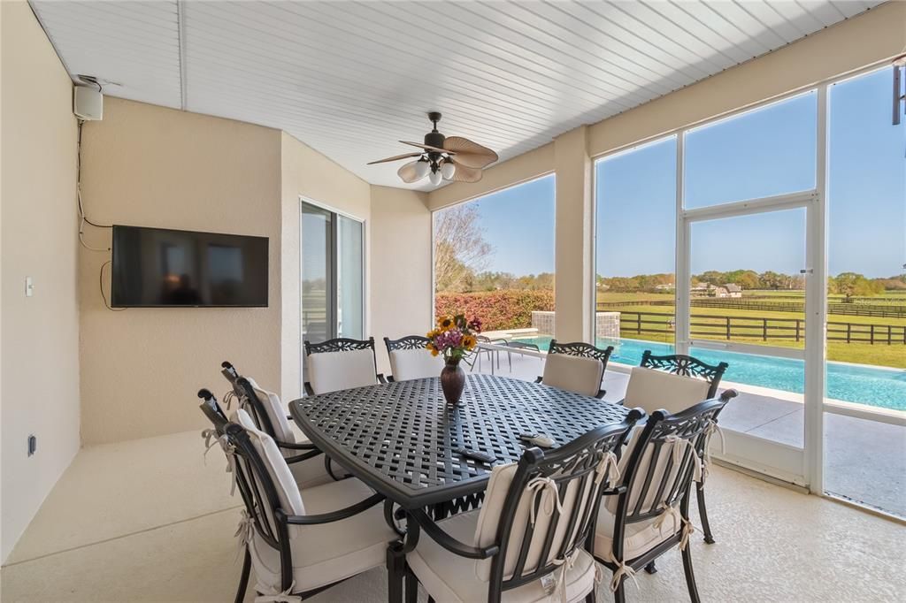 For Sale: $2,050,000 (3 beds, 2 baths, 2448 Square Feet)