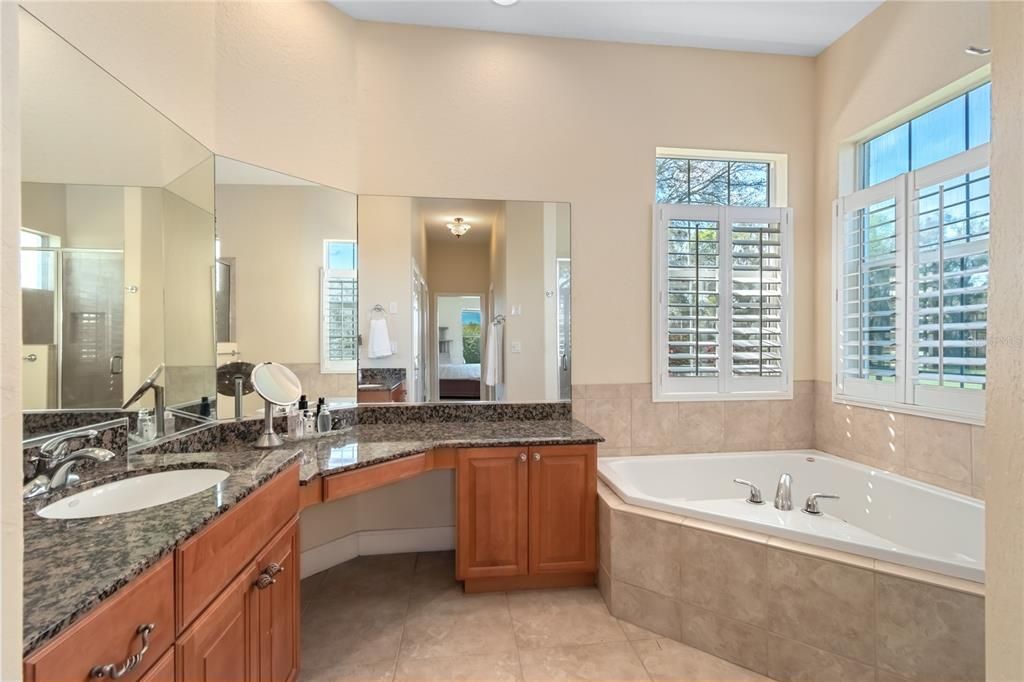 For Sale: $2,050,000 (3 beds, 2 baths, 2448 Square Feet)