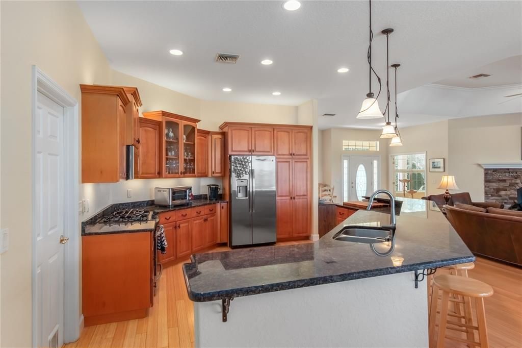 For Sale: $2,050,000 (3 beds, 2 baths, 2448 Square Feet)