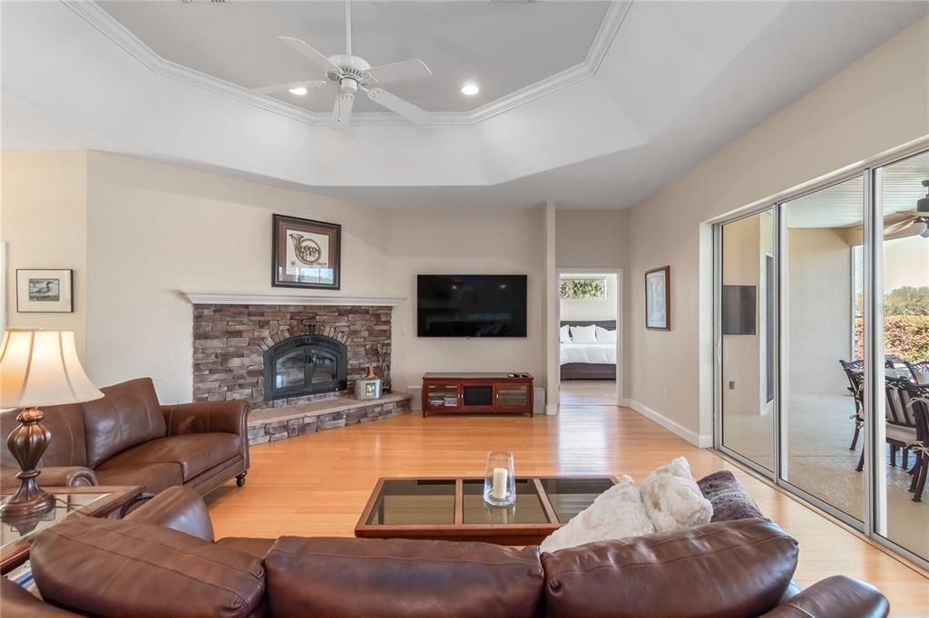 For Sale: $2,050,000 (3 beds, 2 baths, 2448 Square Feet)