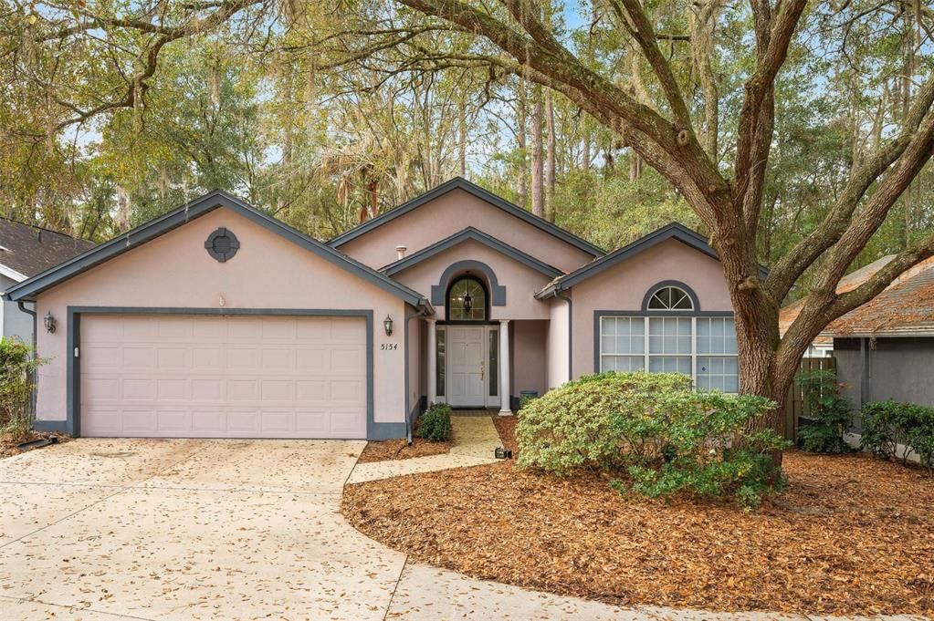 Recently Sold: $349,000 (3 beds, 2 baths, 1616 Square Feet)