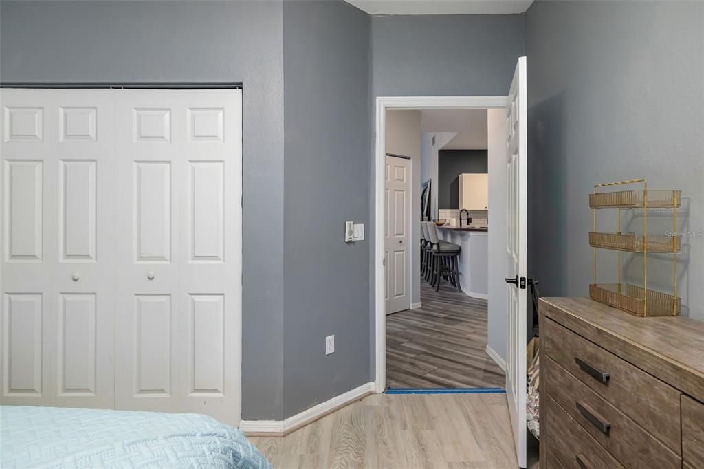 На продажу: $269,000 (2 спален, 2 ванн, 1243 Квадратных фут)