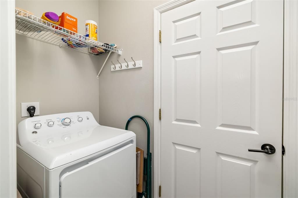 На продажу: $269,000 (2 спален, 2 ванн, 1243 Квадратных фут)