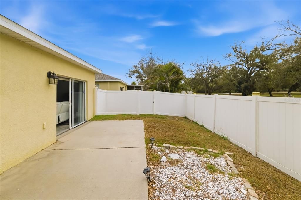 На продажу: $269,000 (2 спален, 2 ванн, 1243 Квадратных фут)