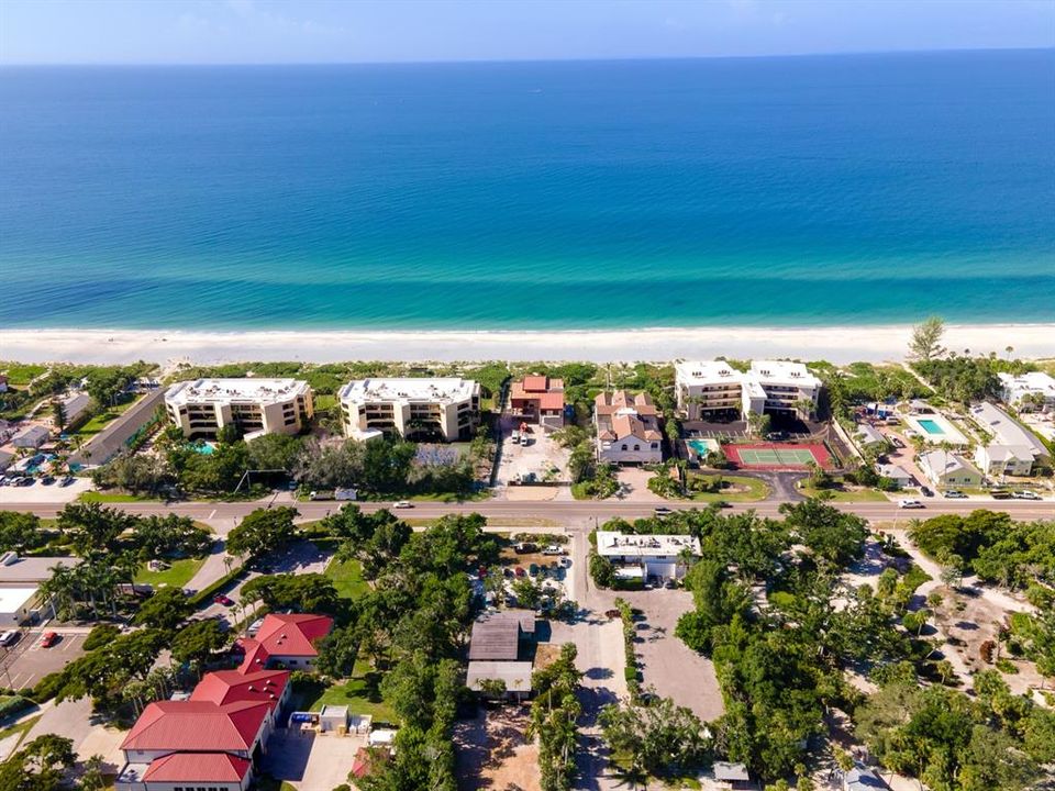 En Venta: $650,000 (0.21 acres)