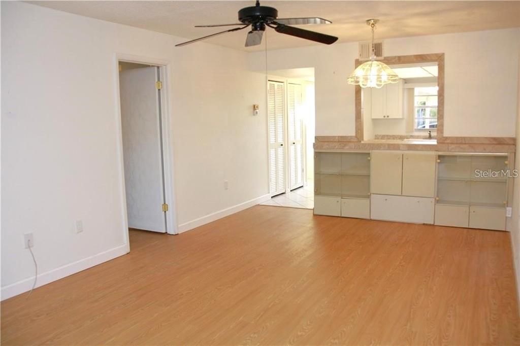 Activo con contrato: $1,550 (1 camas, 1 baños, 768 Pies cuadrados)