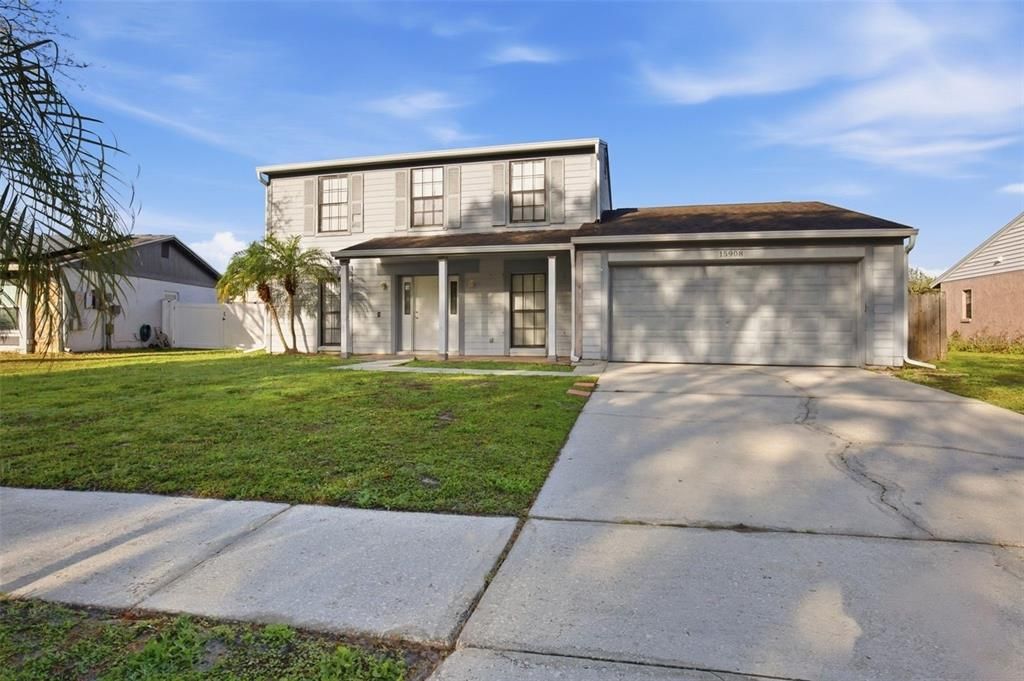Activo con contrato: $319,900 (3 camas, 2 baños, 1862 Pies cuadrados)