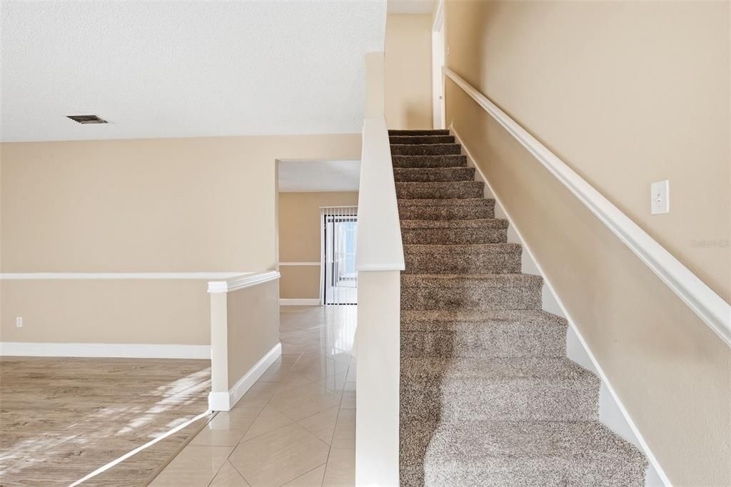 Activo con contrato: $319,900 (3 camas, 2 baños, 1862 Pies cuadrados)