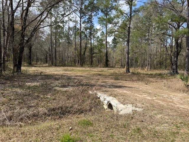 En Venta: $79,000 (2.27 acres)