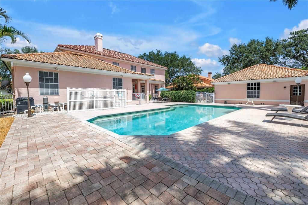 For Sale: $3,350,000 (6 beds, 6 baths, 6140 Square Feet)