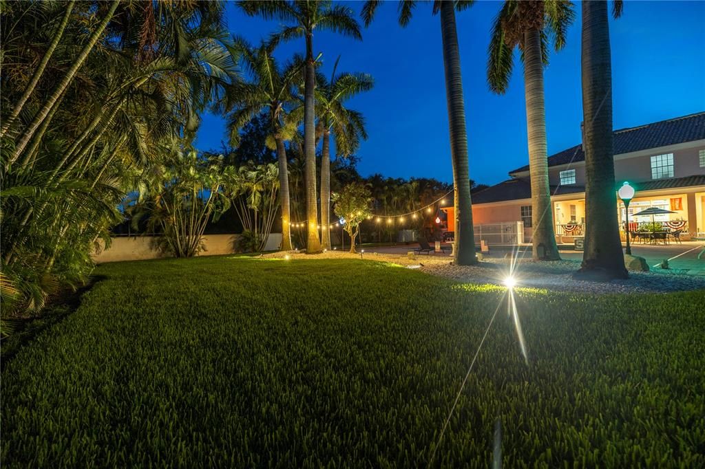 For Sale: $3,350,000 (6 beds, 6 baths, 6140 Square Feet)