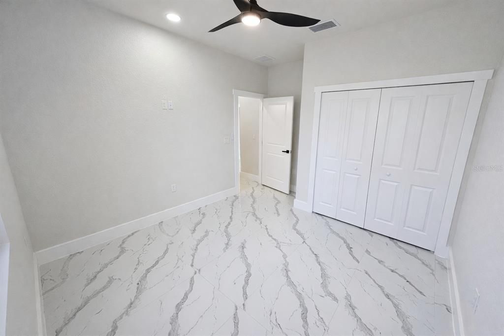 En Renta: $1,750 (3 camas, 2 baños, 1200 Pies cuadrados)