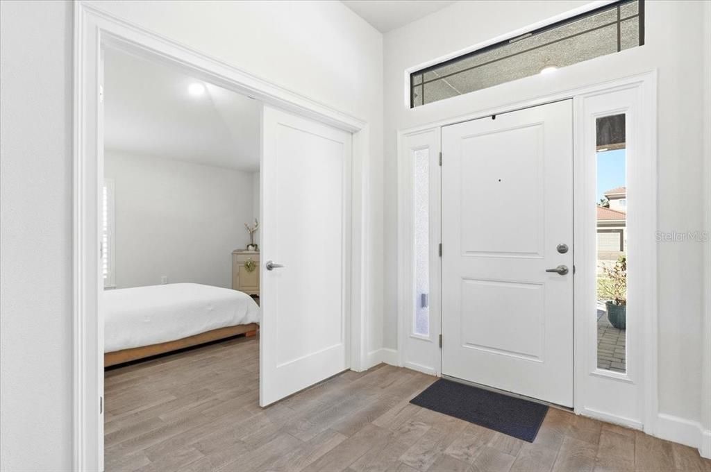 En Venta: $569,500 (5 camas, 3 baños, 2516 Pies cuadrados)