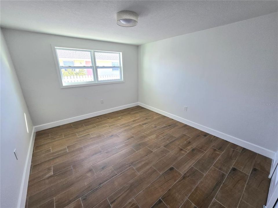 For Rent: $3,500 (3 beds, 2 baths, 1200 Square Feet)