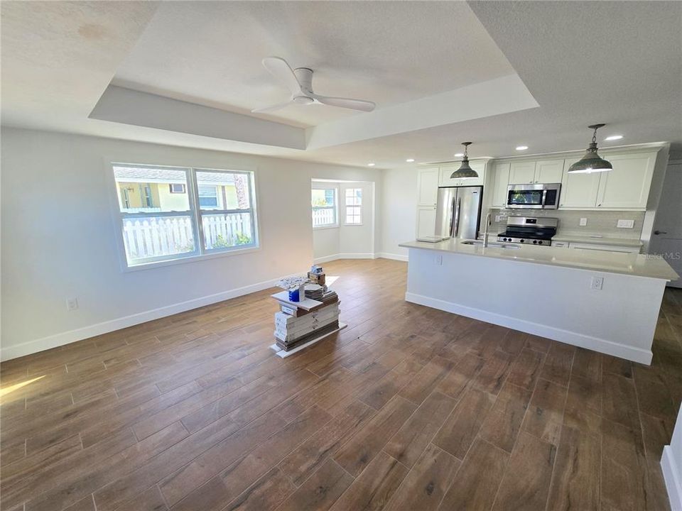 For Rent: $3,500 (3 beds, 2 baths, 1200 Square Feet)