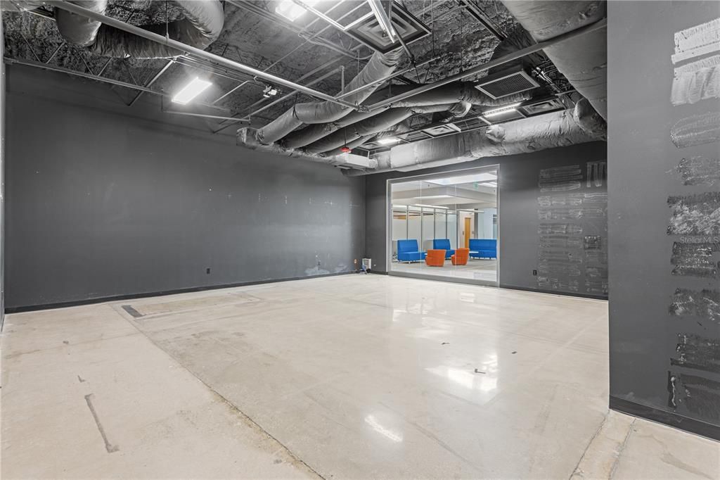 На продажу: $222,075 (0 спален, 0 ванн, 27886 Квадратных фут)