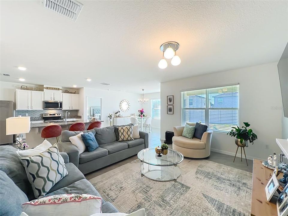 En Venta: $414,900 (3 camas, 2 baños, 1679 Pies cuadrados)