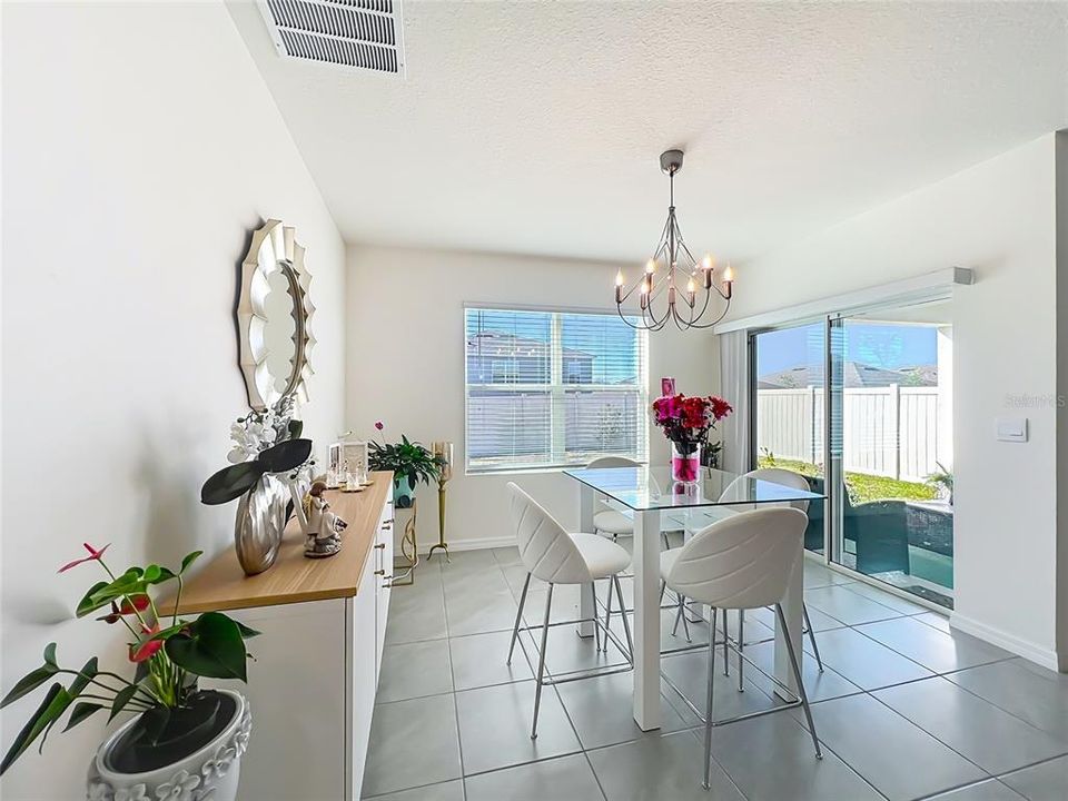 En Venta: $414,900 (3 camas, 2 baños, 1679 Pies cuadrados)